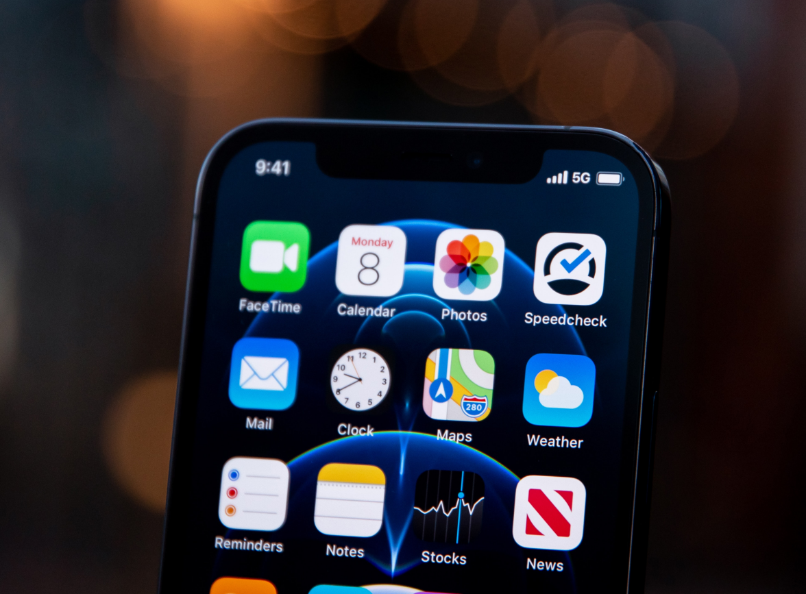 铁山苹果手机维修分享为什么 iPhone 12 在冬季会自动关机 